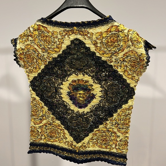 Women Top XS/S - Picture 2 of 2